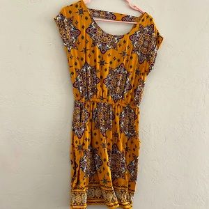 Pink Rose dress size small euc very flows with pockets.